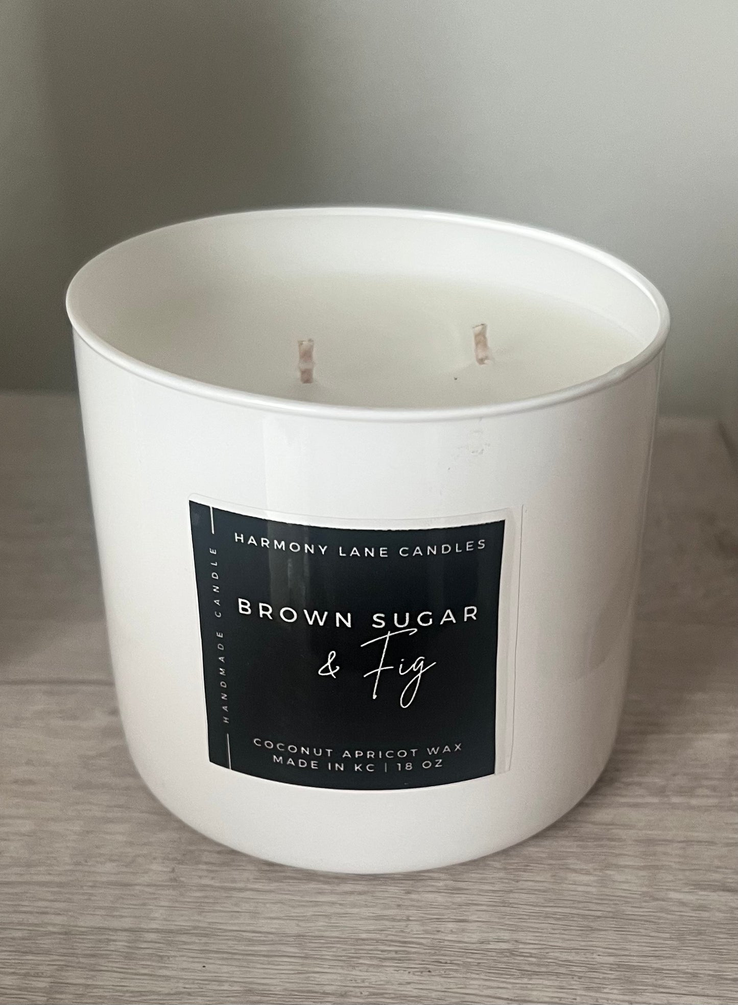 18 oz Brown Sugar & Fig Scented Candle