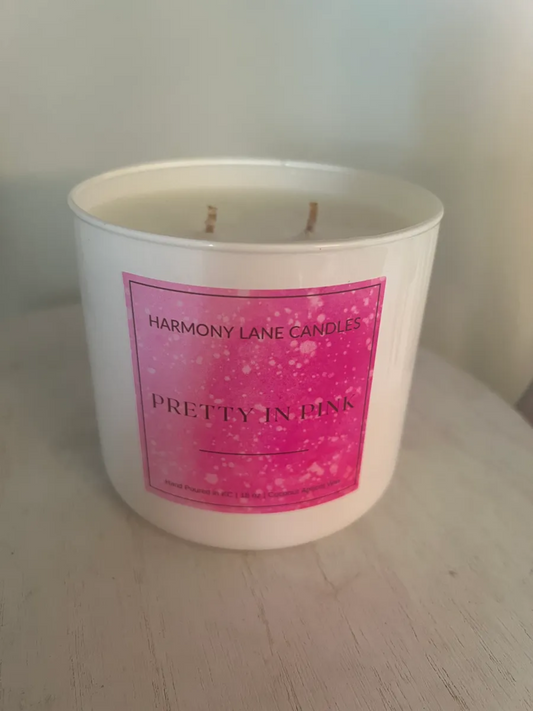 18 oz Pretty in Pink Scented Candle